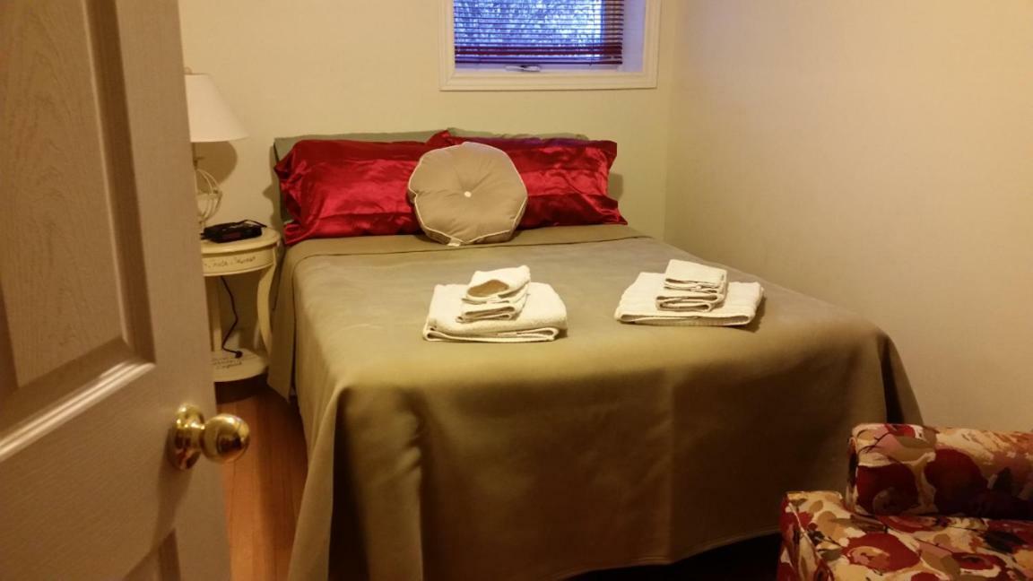 Presqu'Ile View Bed And Breakfast ไบรท์ตัน ภายนอก รูปภาพ
